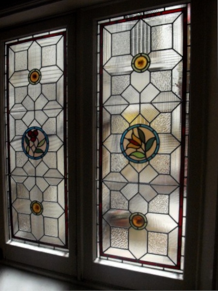 victorian Stained Glass-V708